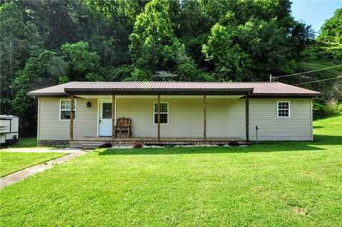 858 Pike Run Dr, Coal Center, PA 15423