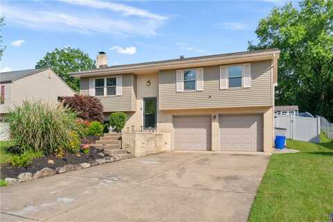 1908 Sheplar Dr, South Park, PA 15129