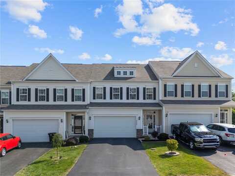 2220 Shawnee Dr, Strabane, PA 15301