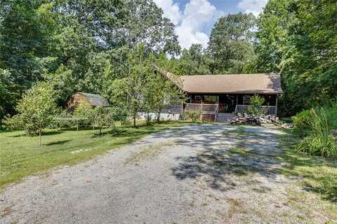 140 Hiawatha Trail, Pickens, SC 29671
