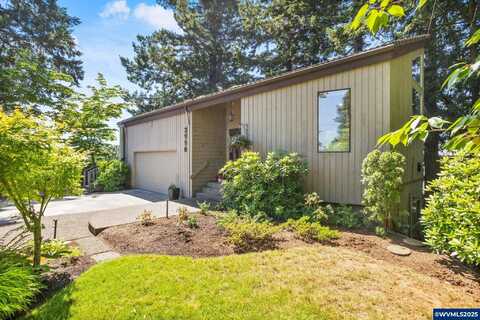 2990 Deering Dr NW, Salem, OR 97304