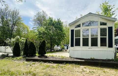 2757 Owens Drive, Houghton Lake, MI 48629