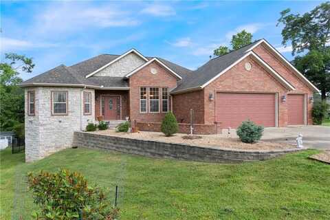 3 Colt LN, Holiday Island, AR 72631