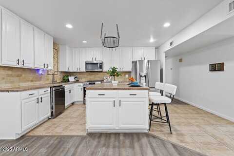 4353 W MESCAL Street, Glendale, AZ 85304