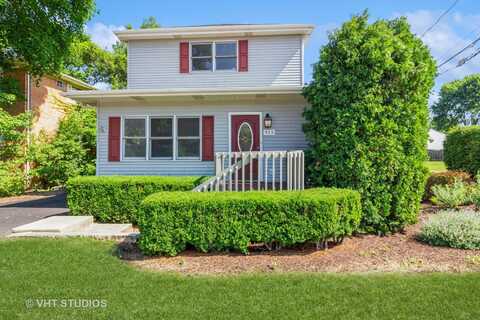915 E. Chicago Avenue, Naperville, IL 60540