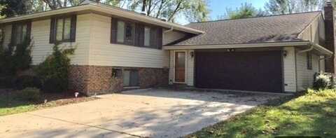 702 AUBURN Circle, Schaumburg, IL 60193