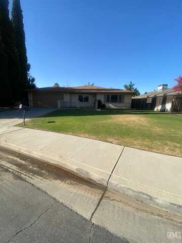 5309 New Grove Avenue, Bakersfield, CA 93309