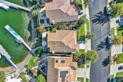 90 S Newport Drive, Napa, CA 94559