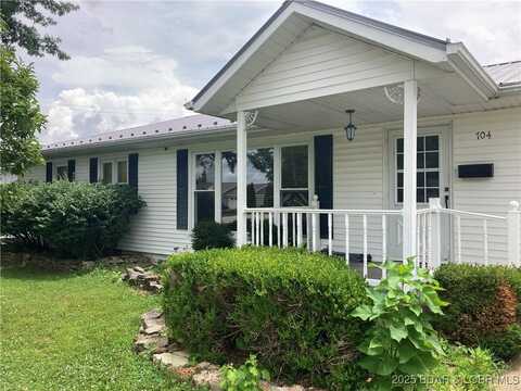 704 Jefferson Street, Versailles, MO 65084