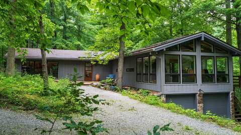 3780 N Upper Birdie Galyan Road, Bloomington, IN 47408