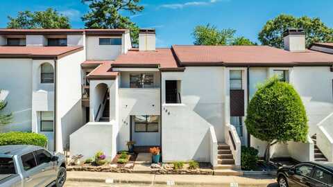 301 Kings Row Drive, Little Rock, AR 72207
