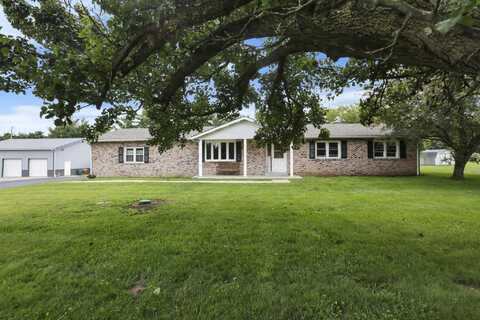 3912 Oakmont Lane NE, Lancaster, OH 43130
