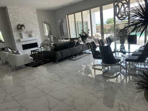 81-695 Thunder Gulch Way, La Quinta, CA 92253