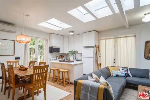 710 6th Ave, Venice, CA 90291