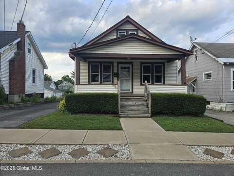 65 Pershing Drive, Scotia, NY 12302