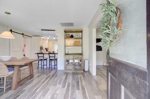422 Geddes Avenue, Charleston, SC 29407