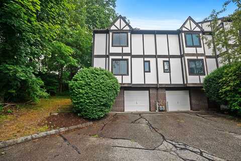 204 New Haven Avenue, Derby, CT 06418