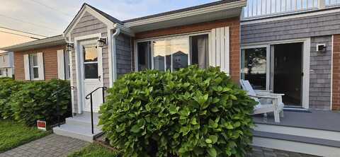24 West Shore Drive, Old Saybrook, CT 06475