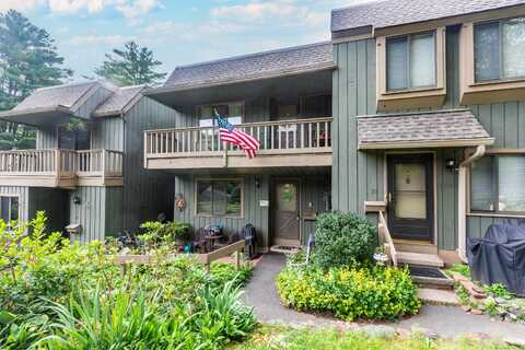 9 Village Road, Southington, CT 06489