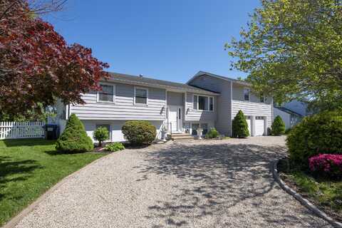 1 Clark Avenue, Old Saybrook, CT 06475