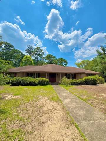 1015 Deerpath Road, Dothan, AL 36303