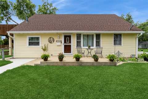 7202 SW 13th Street, Des Moines, IA 50315