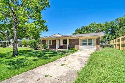 181 BREWER Circle, Mary Esther, FL 32569