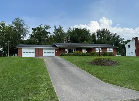 255 New Circle St, Louisa, KY 41230