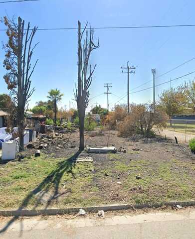 22310 6th St S, Dos Palos, CA 93665