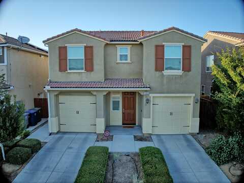 3869 GRIFFITH Avenue, Clovis, CA 93619