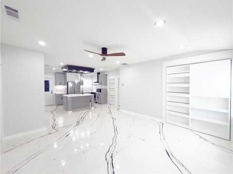 2526 Center Street NW, Atlanta, GA 30318