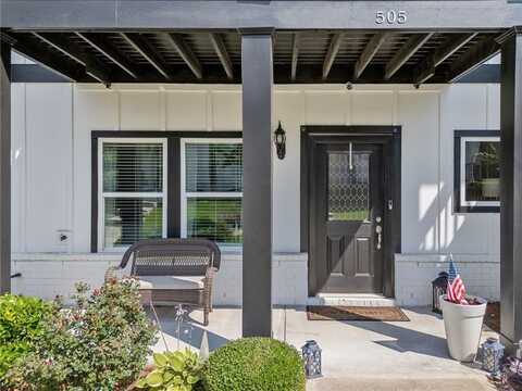 505 Hampton Crossing, Woodstock, GA 30188