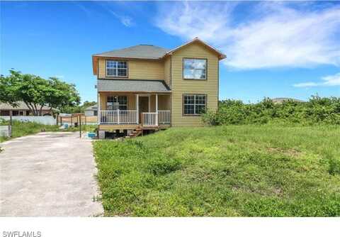 3906 28th Street SW, Lehigh Acres, FL 33976