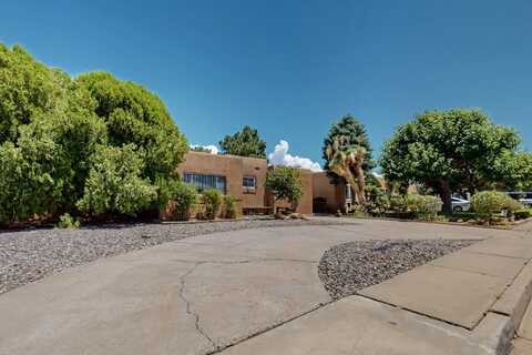 2918 Monroe Street NE, Albuquerque, NM 87110