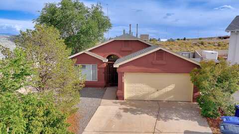 7836 GRAYSON Road NW, Albuquerque, NM 87120