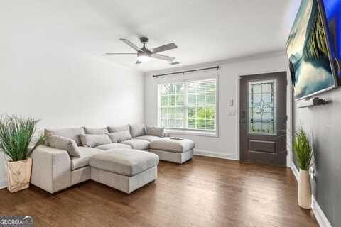 545 Elmwood, Atlanta, GA 30318