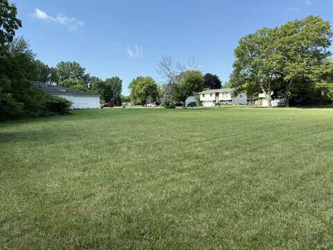 6033 Taft Place, Merrillville, IN 46410