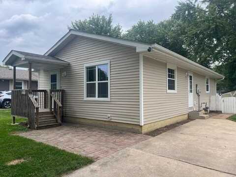 707-1 Fremont Road, Valparaiso, IN 46385