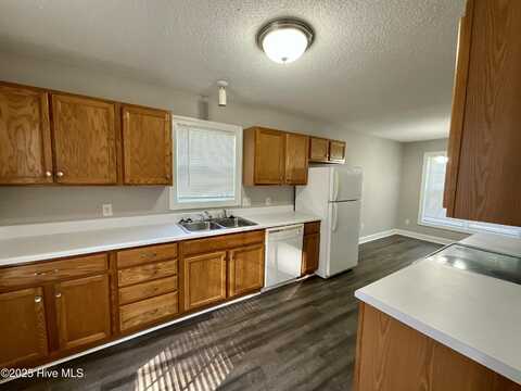 1908 Crooked Creek Road, Greenville, NC 27858
