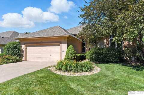 302 S 169 Circle, Omaha, NE 68118