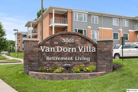 3001 S 51st St Court, Lincoln, NE 68506