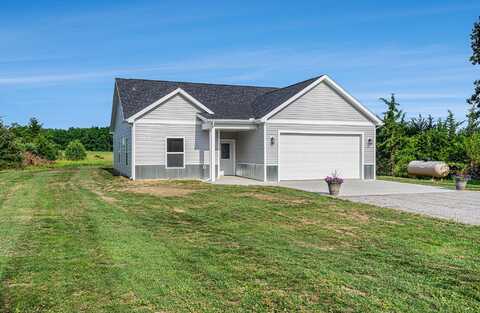 57860 James Drive, Three Rivers, MI 49093