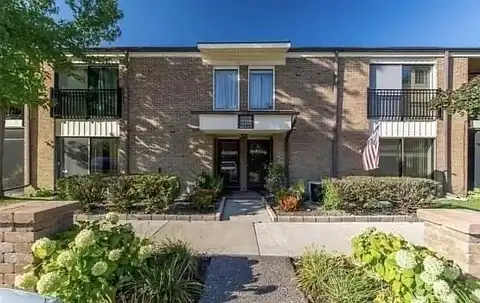 18220 University Park Drive, Livonia, MI 48152
