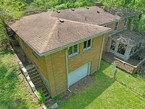 6381 St Mary's Lake Road, Battle Creek, MI 49017