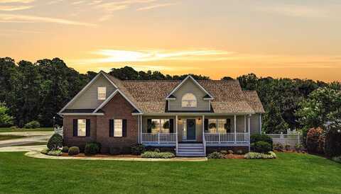 201 FOREST PARK DR, Greenwood, SC 29649