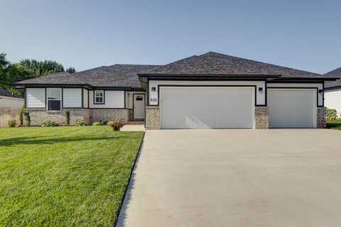 850 W Charlotte Street, Republic, MO 65738