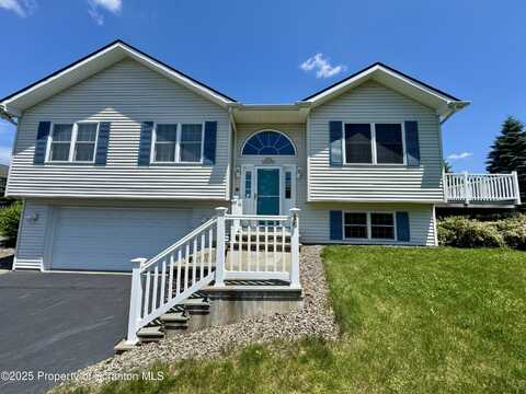 177 Lakeview Avenue, Greenfield Township, PA 18407