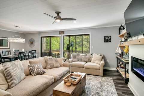 151 Overlook Road, Sapphire, NC 28774