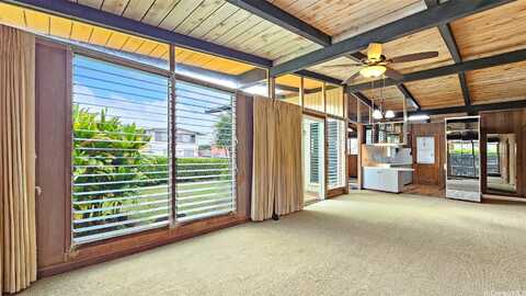 1708 Kino Street, Honolulu, HI 96819