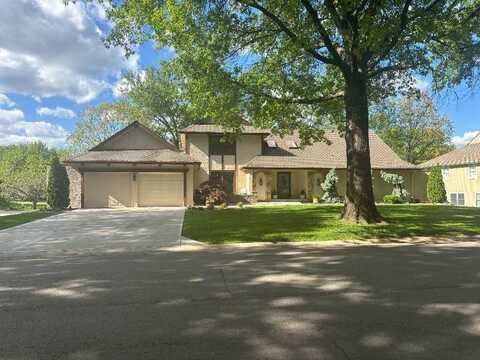 12719 Sagamore Road, Leawood, KS 66209